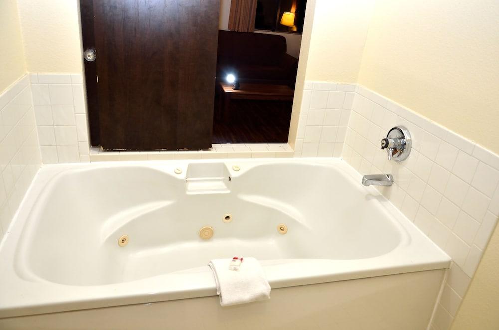 Days Inn By Wyndham Glasgow Dış mekan fotoğraf