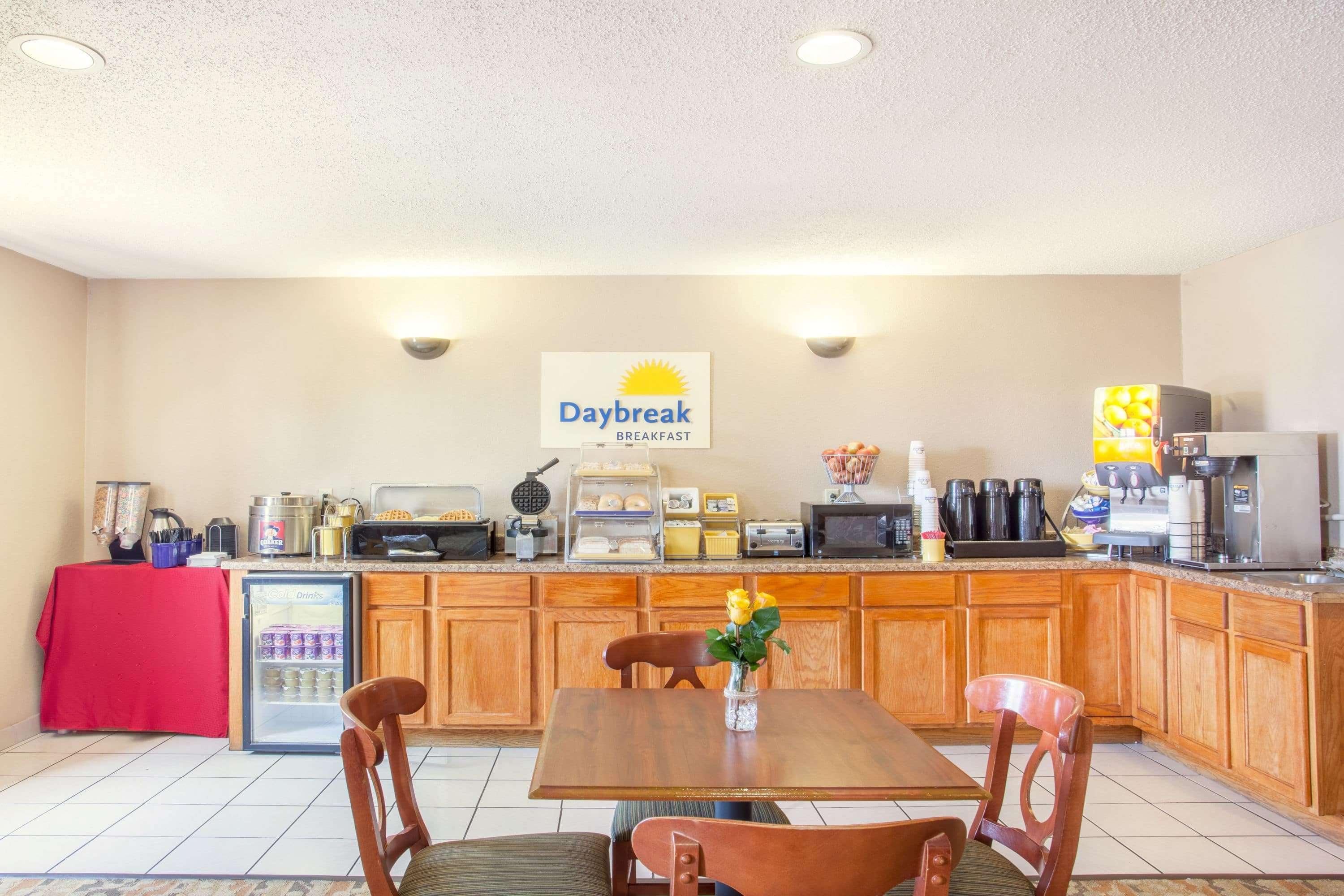 Days Inn By Wyndham Glasgow Dış mekan fotoğraf