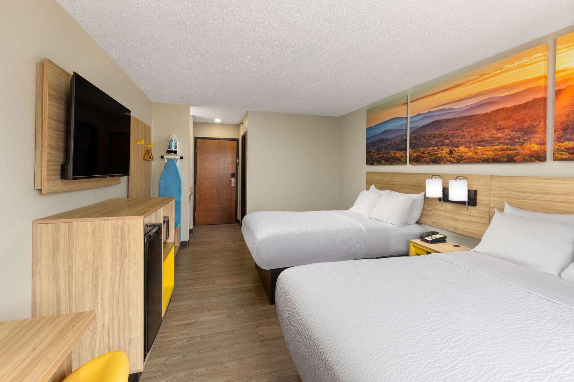 Days Inn By Wyndham Glasgow Dış mekan fotoğraf