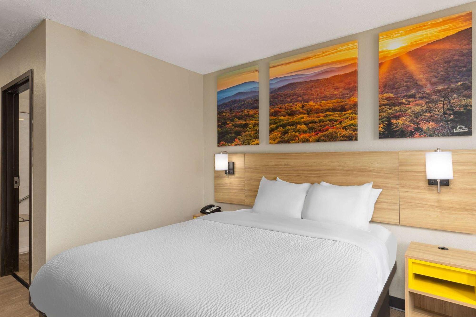 Days Inn By Wyndham Glasgow Dış mekan fotoğraf