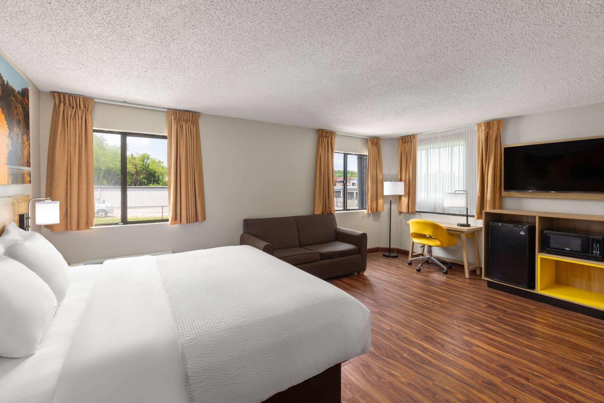 Days Inn By Wyndham Glasgow Dış mekan fotoğraf