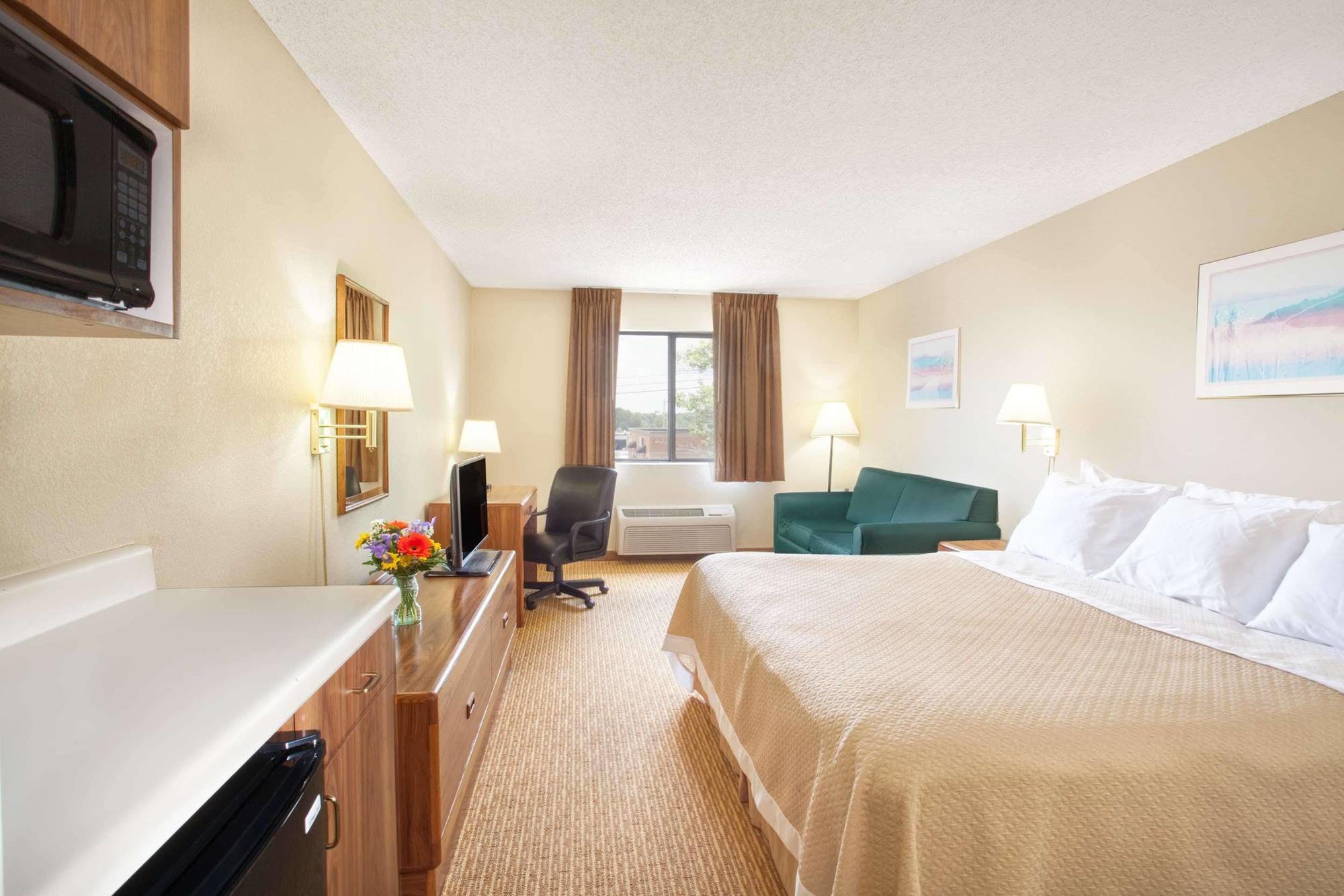 Days Inn By Wyndham Glasgow Dış mekan fotoğraf