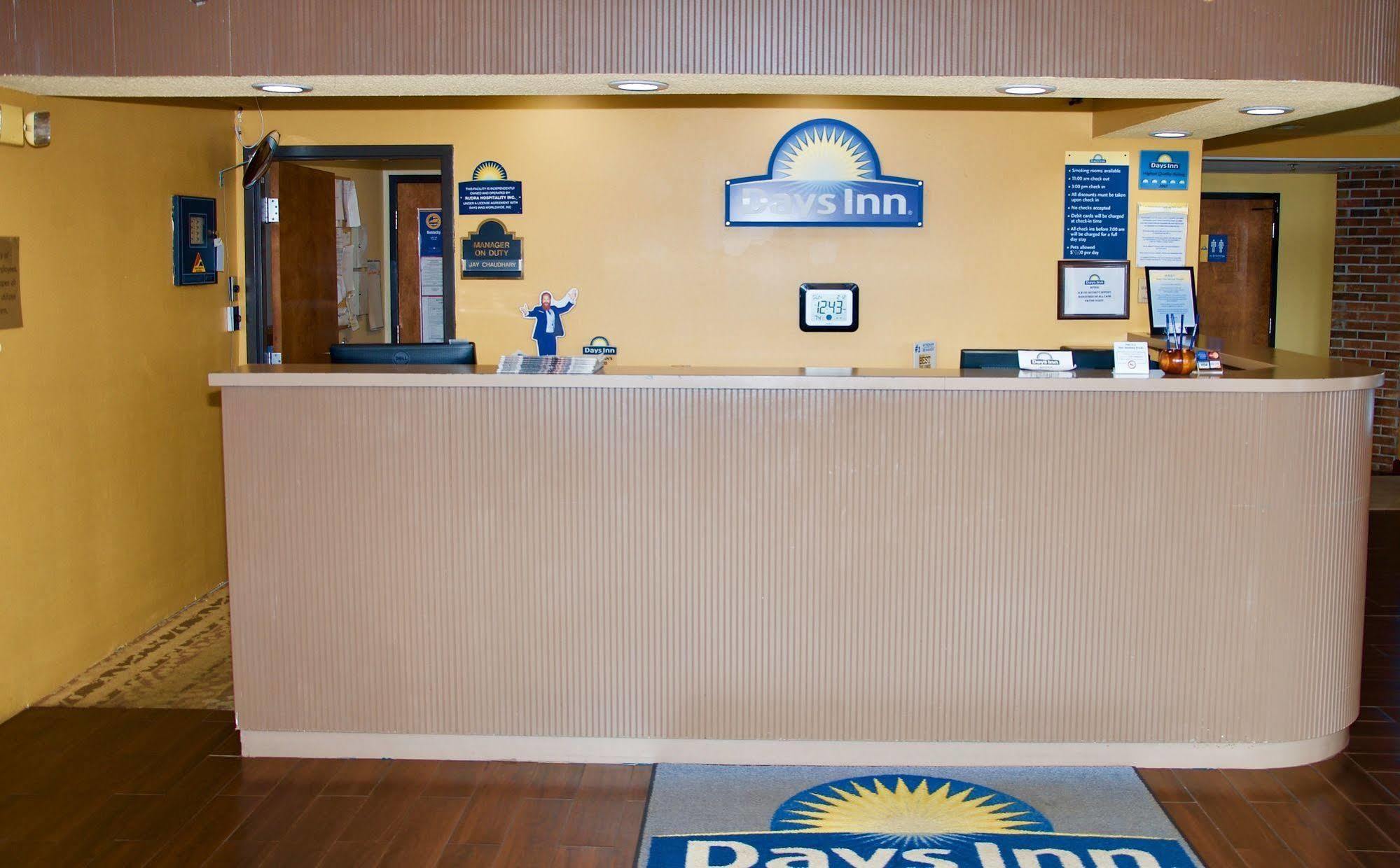 Days Inn By Wyndham Glasgow Dış mekan fotoğraf